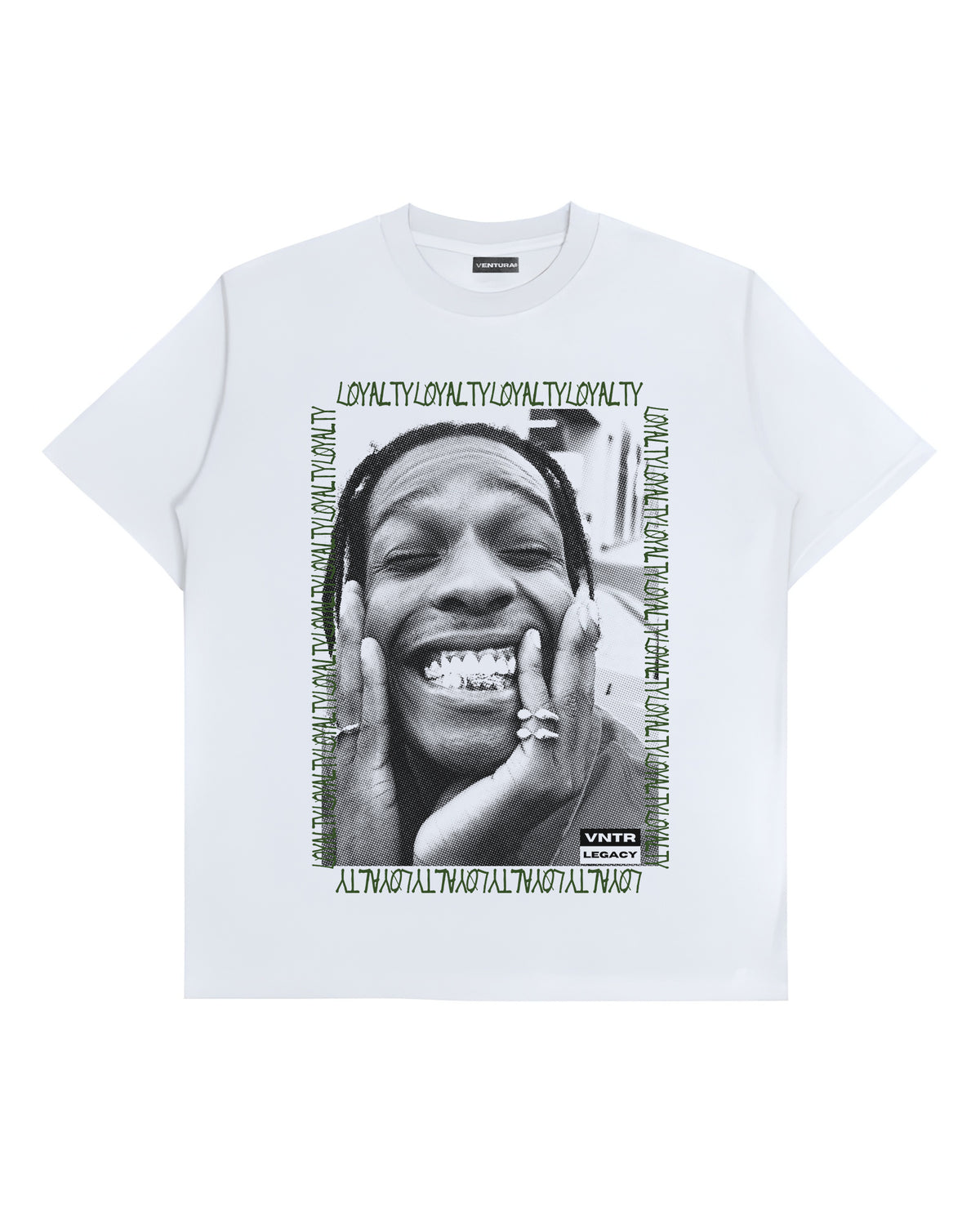HEAVYWEIGHT 16S TEE LOYALTY